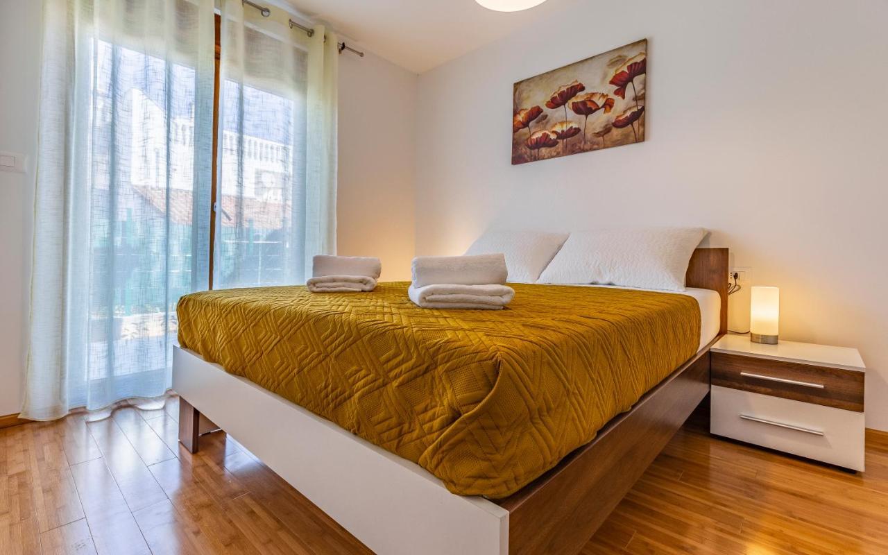 Apartment Blue Pula, New, Family Friendly, Comfortable, Free Parking And Wifi Exterior photo