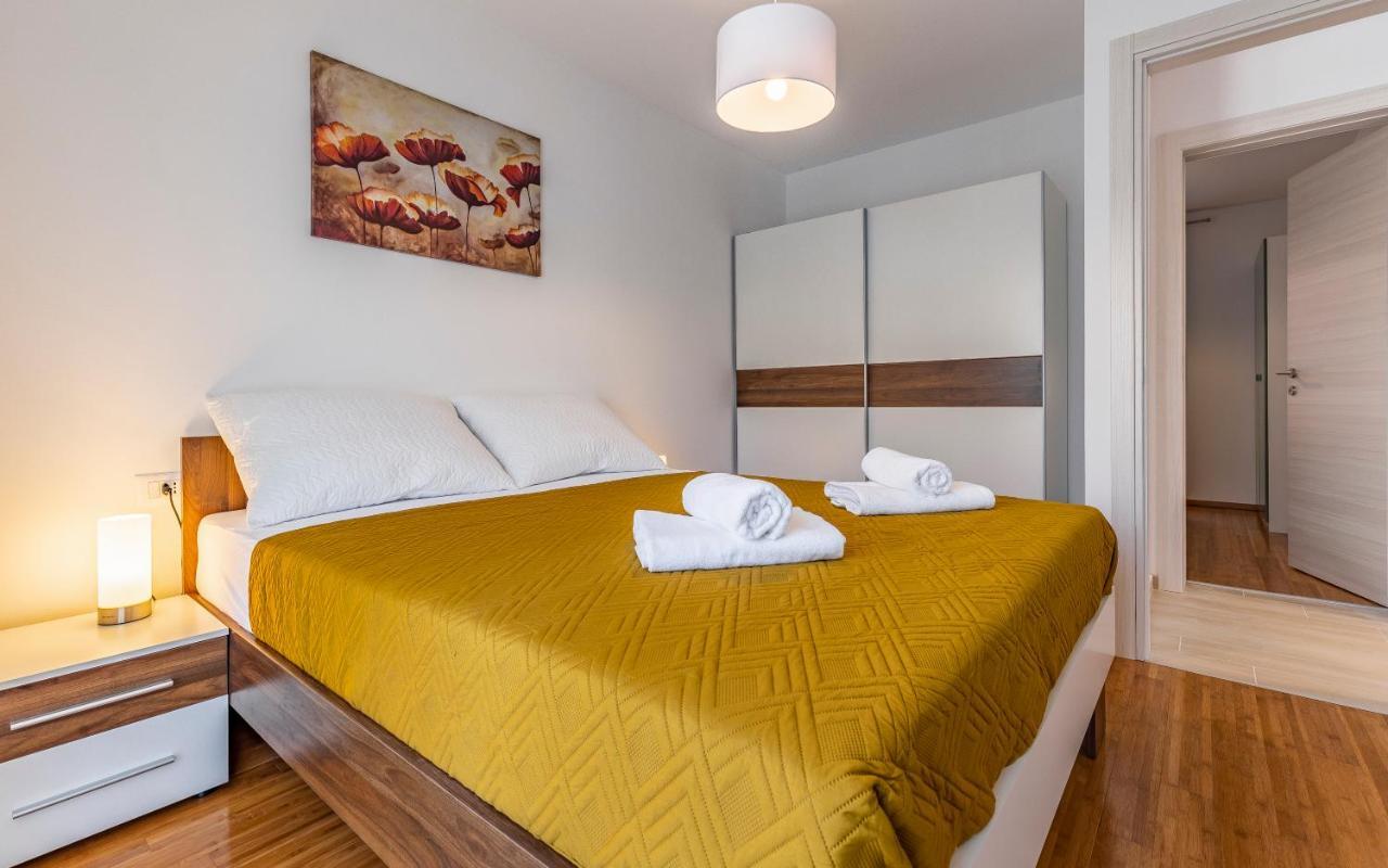 Apartment Blue Pula, New, Family Friendly, Comfortable, Free Parking And Wifi Exterior photo