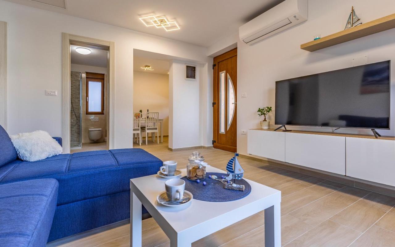 Apartment Blue Pula, New, Family Friendly, Comfortable, Free Parking And Wifi Exterior photo